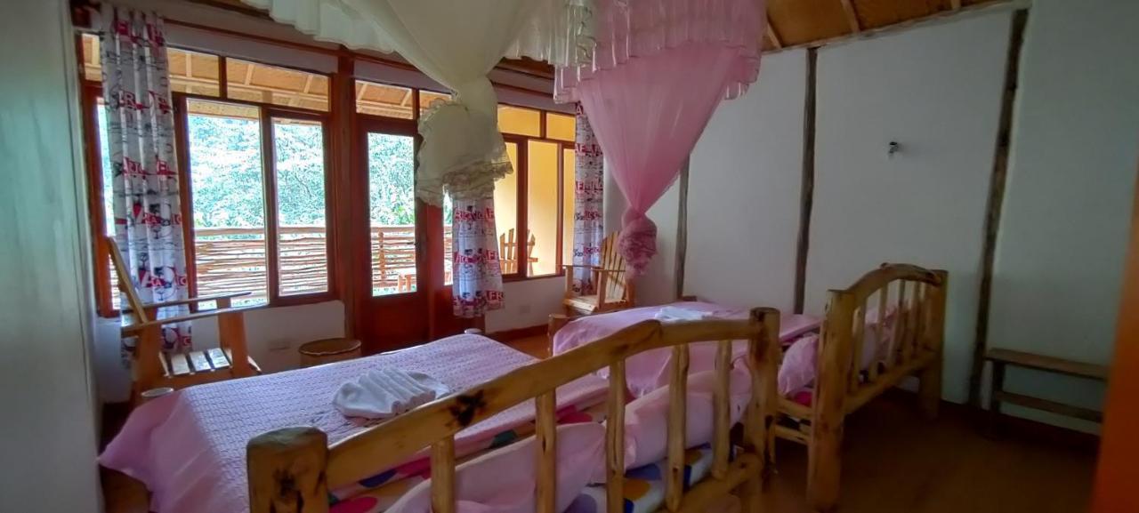 Nshongi Camp Hotel Rubuguli Екстериор снимка
